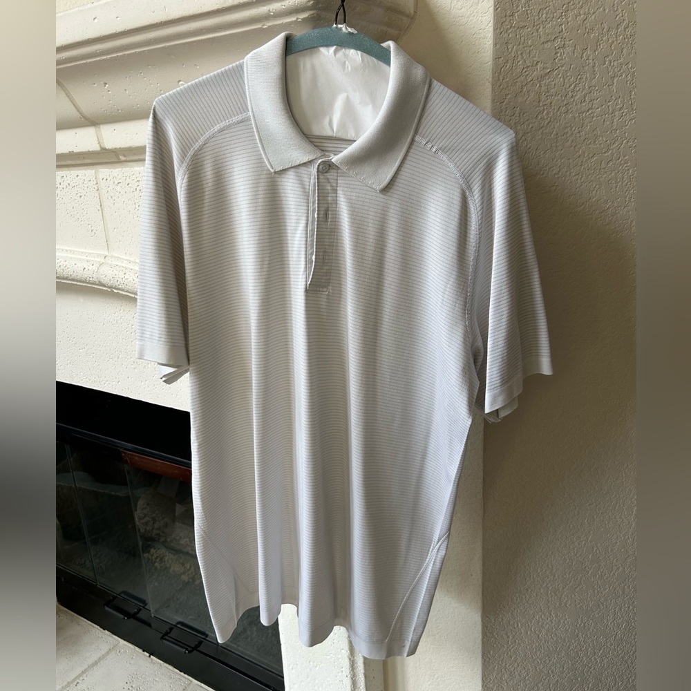 Men’s Lululemon polo